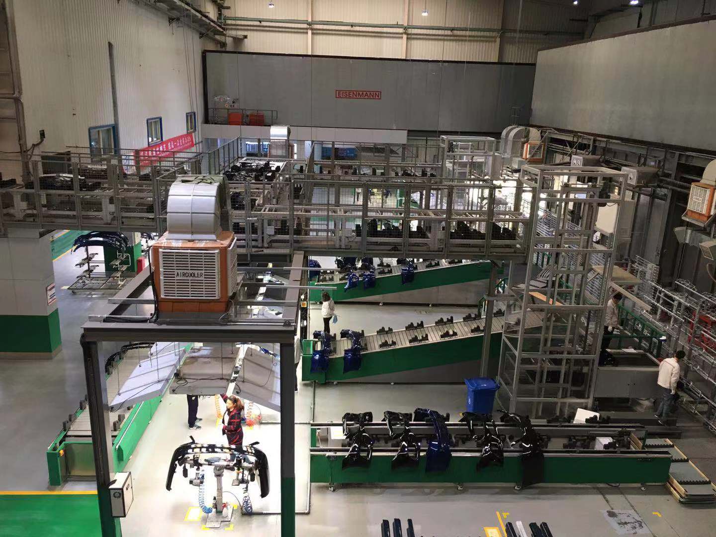 Dây chuyền lắp ráp ốp bảo vệ